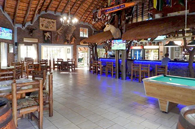 Giraffe Pub and Grill - Marloth Park