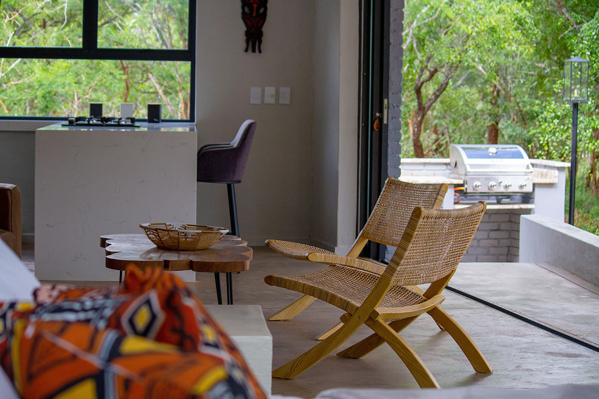 Kitchen and Braai area at Ungava Retreat